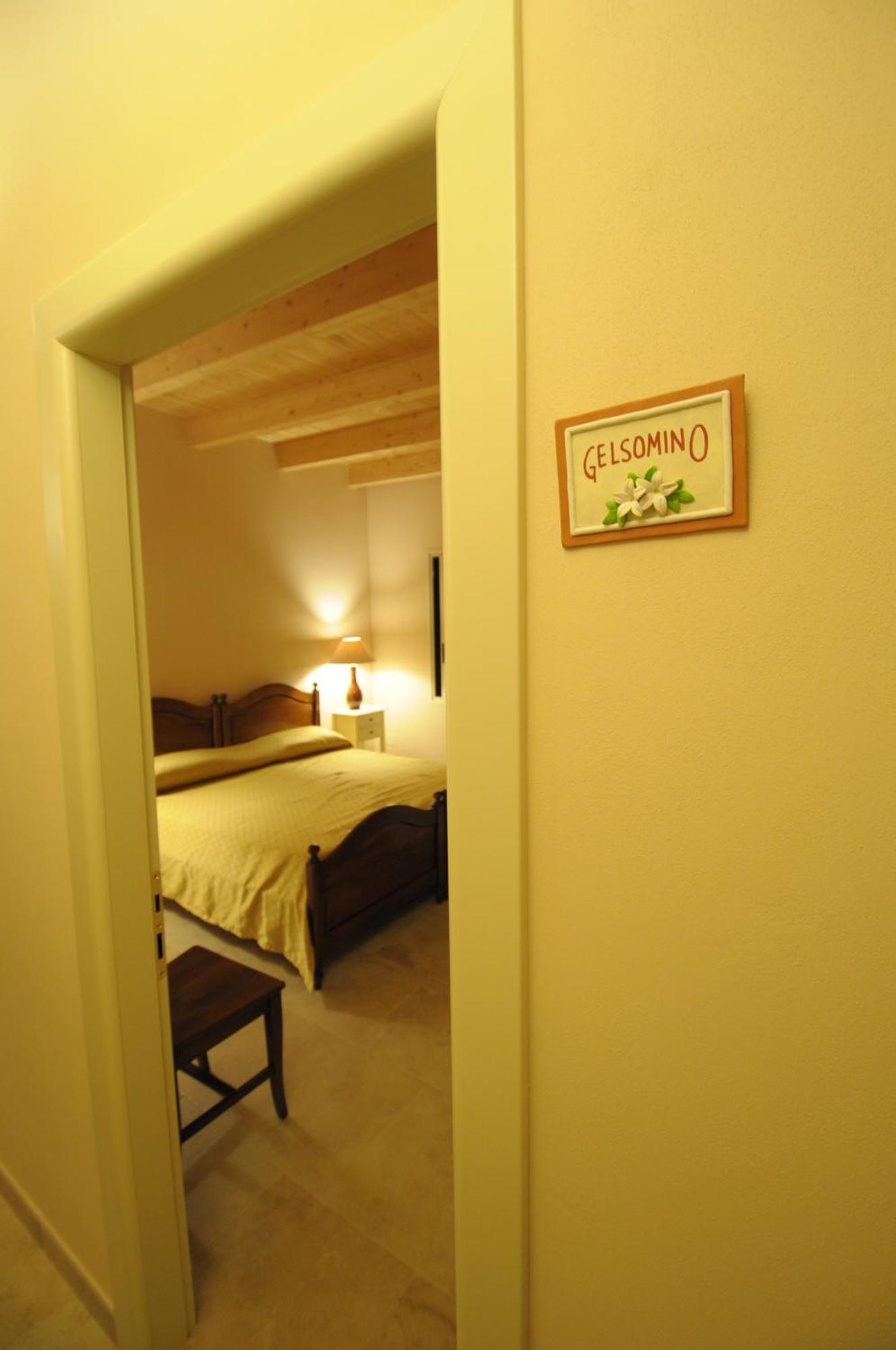 Tenuta Monaci La Murra Carmiano  Rom bilde